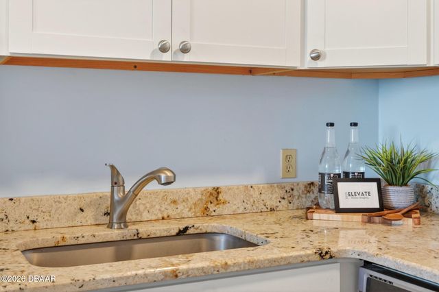 925 N Halifax Ave Apt 410, Daytona Beach, FL 32118