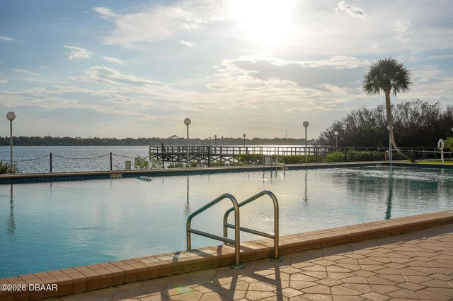 925 N Halifax Ave Apt 410, Daytona Beach, FL 32118