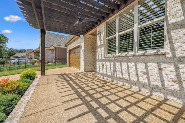 10047 DROPSEED DR, Lakeland, TN 38002