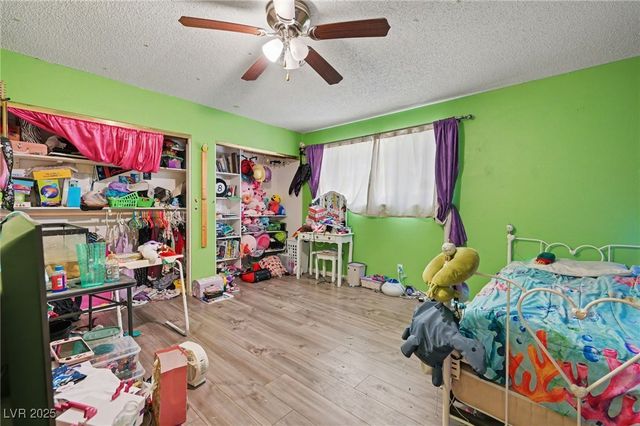 4202 West Pinecrest Circle, Las Vegas, NV 89121