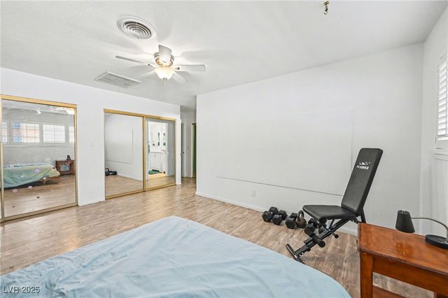 4202 West Pinecrest Circle, Las Vegas, NV 89121