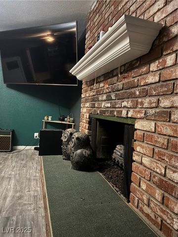 4202 West Pinecrest Circle, Las Vegas, NV 89121