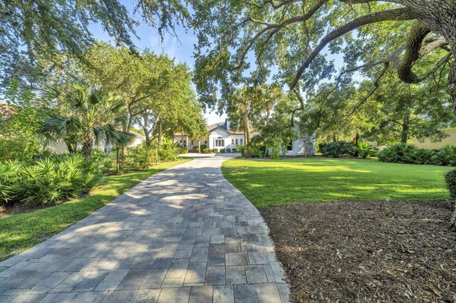 236 Matties Way, Destin, FL 32541