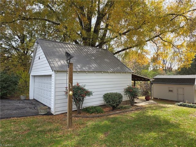 1222 Meadow Road, Eden, NC 27288