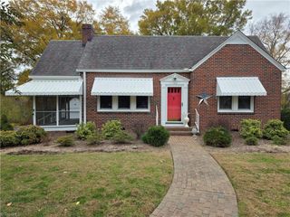 1222 Meadow Road, Eden, NC 27288