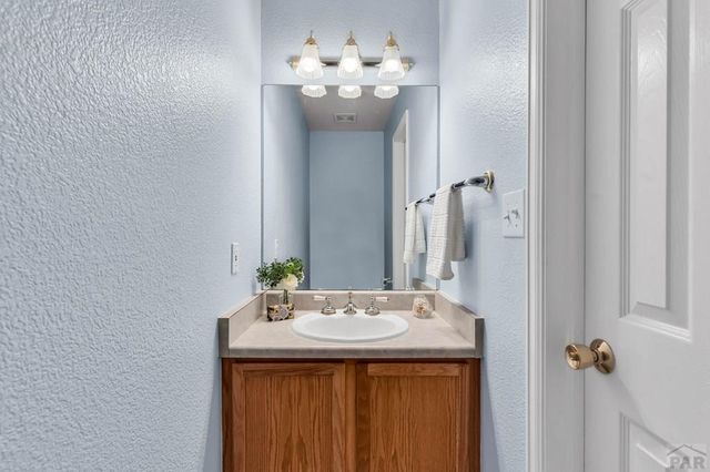 613 E Earl Dr, Pueblo West, CO 81007