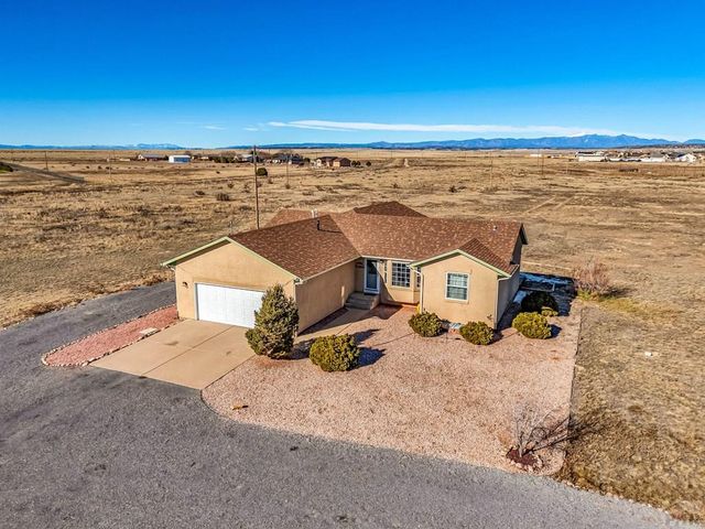 613 E Earl Dr, Pueblo West, CO 81007