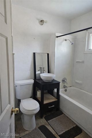 15301 Parkgrove Avenue, Cleveland, OH 44110