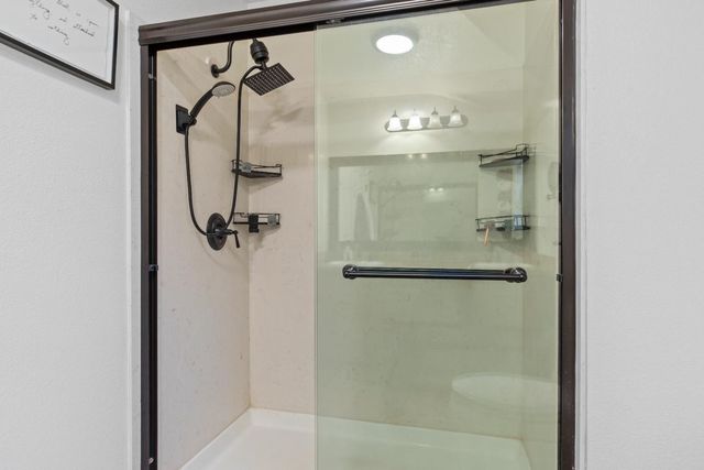 33 E pine, Stockton, CA 95204