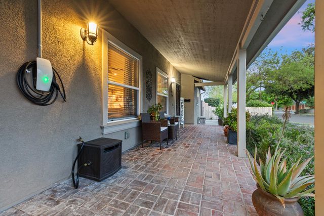 33 E pine, Stockton, CA 95204