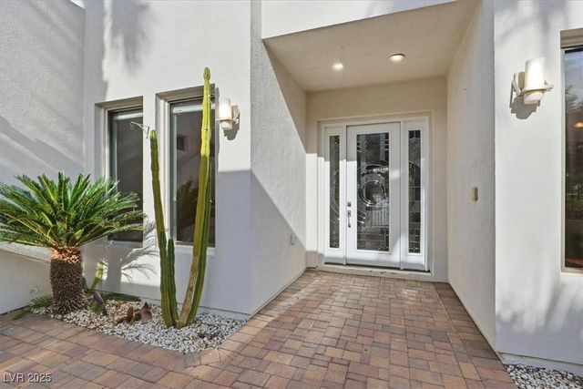 928 Santa Helena Avenue, Henderson, NV 89002