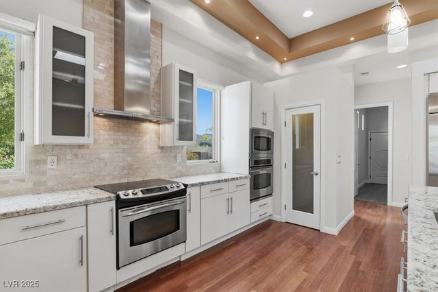 928 Santa Helena Avenue, Henderson, NV 89002