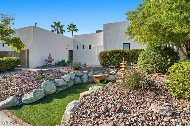 928 Santa Helena Avenue, Henderson, NV 89002