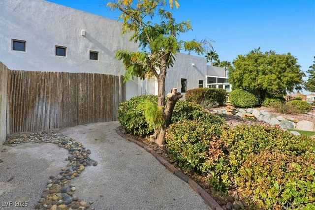 928 Santa Helena Avenue, Henderson, NV 89002