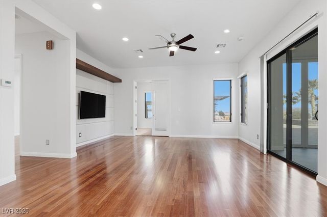 928 Santa Helena Avenue, Henderson, NV 89002