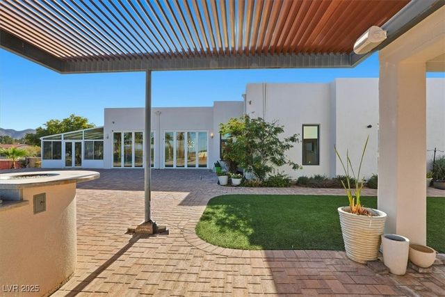 928 Santa Helena Avenue, Henderson, NV 89002