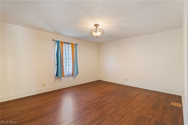 1274 Woodland Avenue NW, Canton, OH 44703