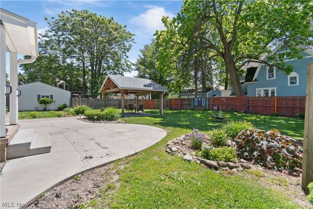 1274 Woodland Avenue NW, Canton, OH 44703
