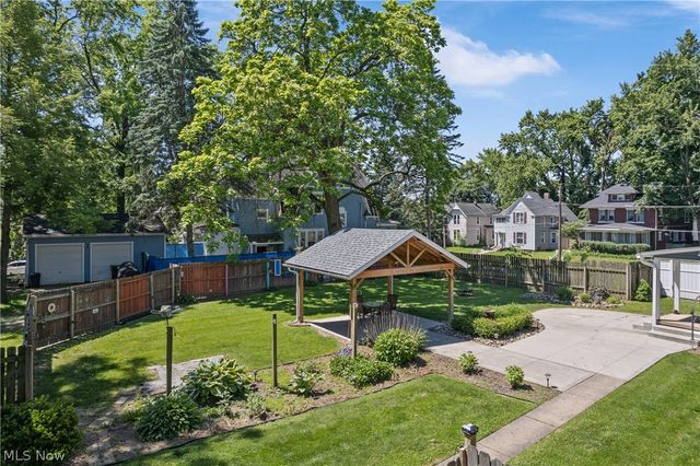 1274 Woodland Avenue NW, Canton, OH 44703