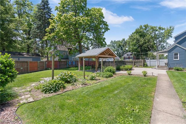 1274 Woodland Avenue NW, Canton, OH 44703