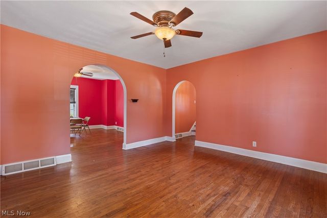 1274 Woodland Avenue NW, Canton, OH 44703