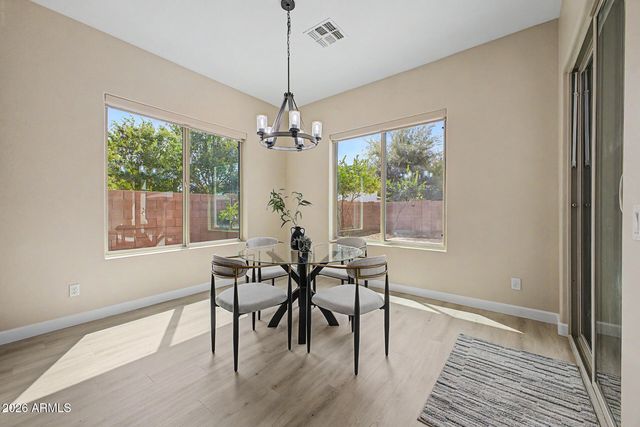 2937 E LONGHORN Drive, Gilbert, AZ 85297