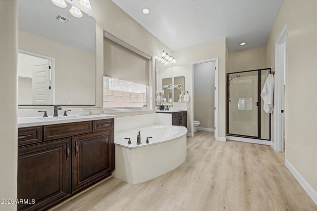 2937 E LONGHORN Drive, Gilbert, AZ 85297