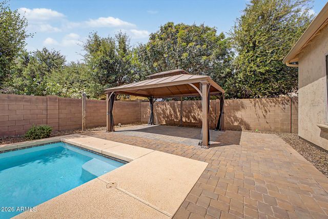 2937 E LONGHORN Drive, Gilbert, AZ 85297