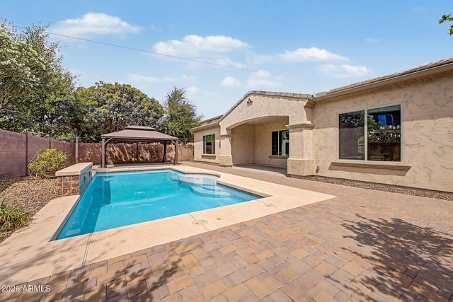2937 E LONGHORN Drive, Gilbert, AZ 85297