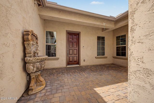 2937 E LONGHORN Drive, Gilbert, AZ 85297