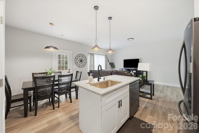 1346 39th Street Circle SW, Hickory, NC 28602