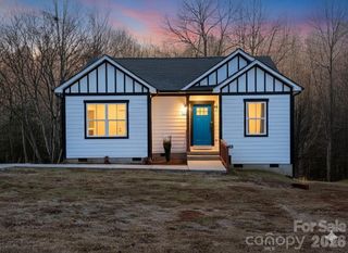 1346 39th Street Circle SW, Hickory, NC 28602