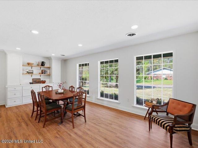 807 Normandy Drive, Clinton, MS 39056