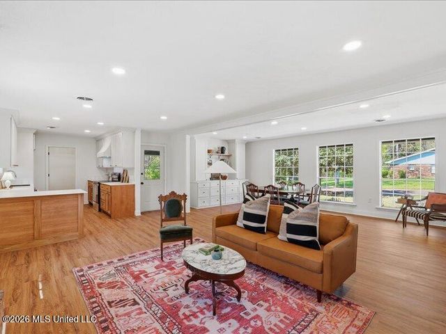 807 Normandy Drive, Clinton, MS 39056