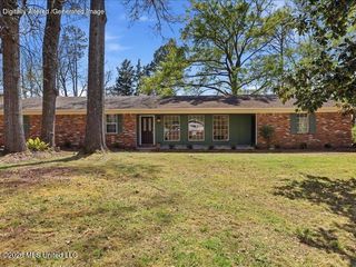 807 Normandy Drive, Clinton, MS 39056