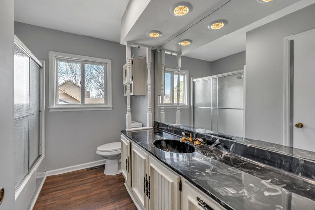 335 Robins St, Lawrenceburg, TN 38464
