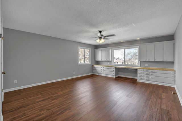 335 Robins St, Lawrenceburg, TN 38464