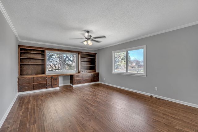 335 Robins St, Lawrenceburg, TN 38464