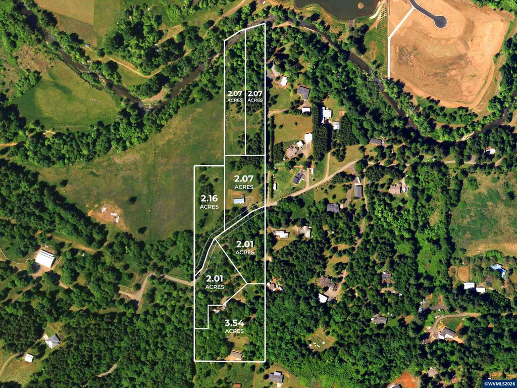 Image 2 of property listing at 1848 Cochrane Ln, Dallas, OR 97338