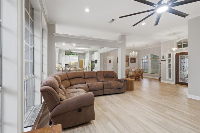 6803 Dogwood Street, Manvel, TX 77578