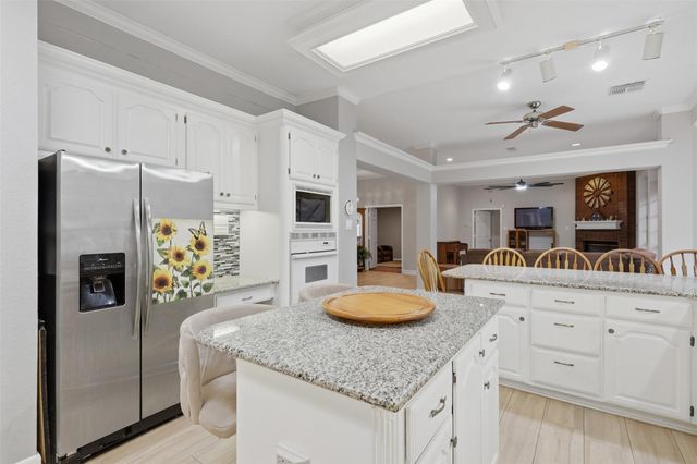 6803 Dogwood Street, Manvel, TX 77578