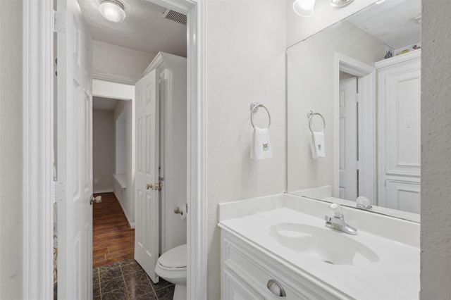 6803 Dogwood Street, Manvel, TX 77578