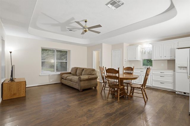 6803 Dogwood Street, Manvel, TX 77578