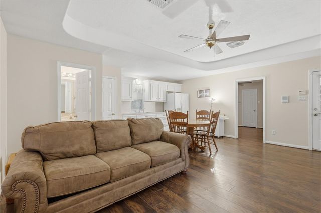 6803 Dogwood Street, Manvel, TX 77578