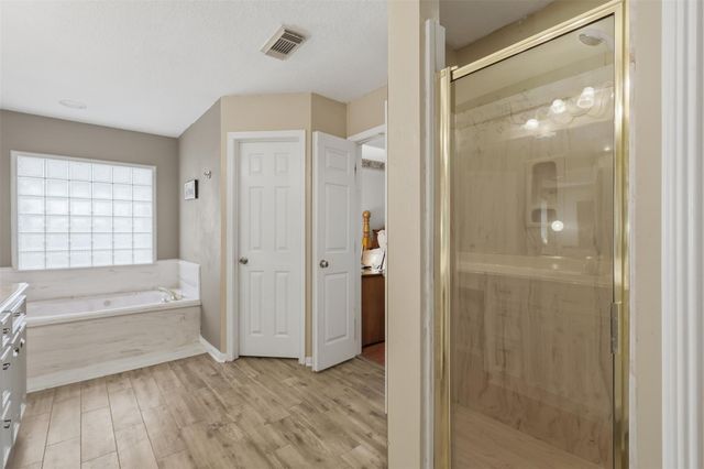 6803 Dogwood Street, Manvel, TX 77578