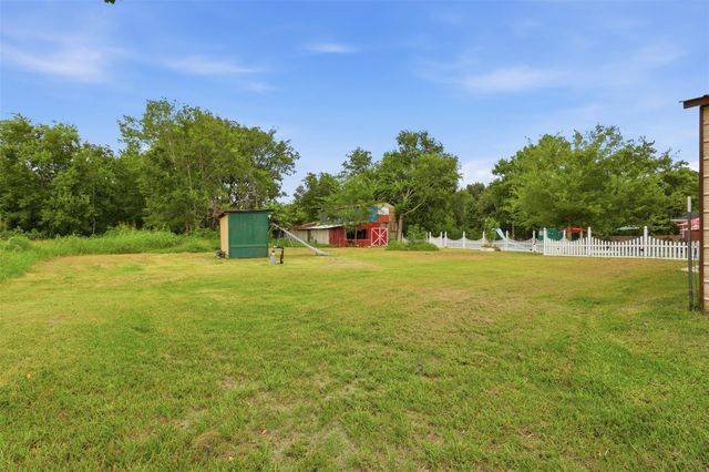 6803 Dogwood Street, Manvel, TX 77578