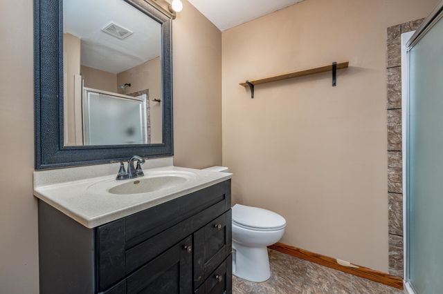 1949 N Stoney Point Ct, Wichita, KS 67212