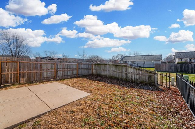 1949 N Stoney Point Ct, Wichita, KS 67212