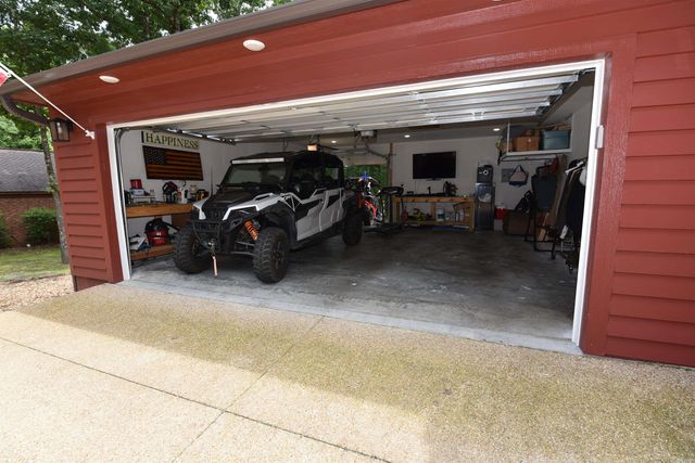 114 Fair Oaks Dr, Fairfield Bay, AR 72088