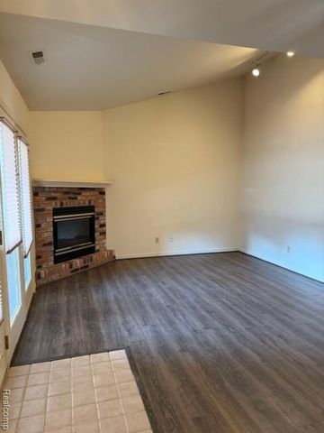 16525 Woodlane 138, Fraser, MI 48026